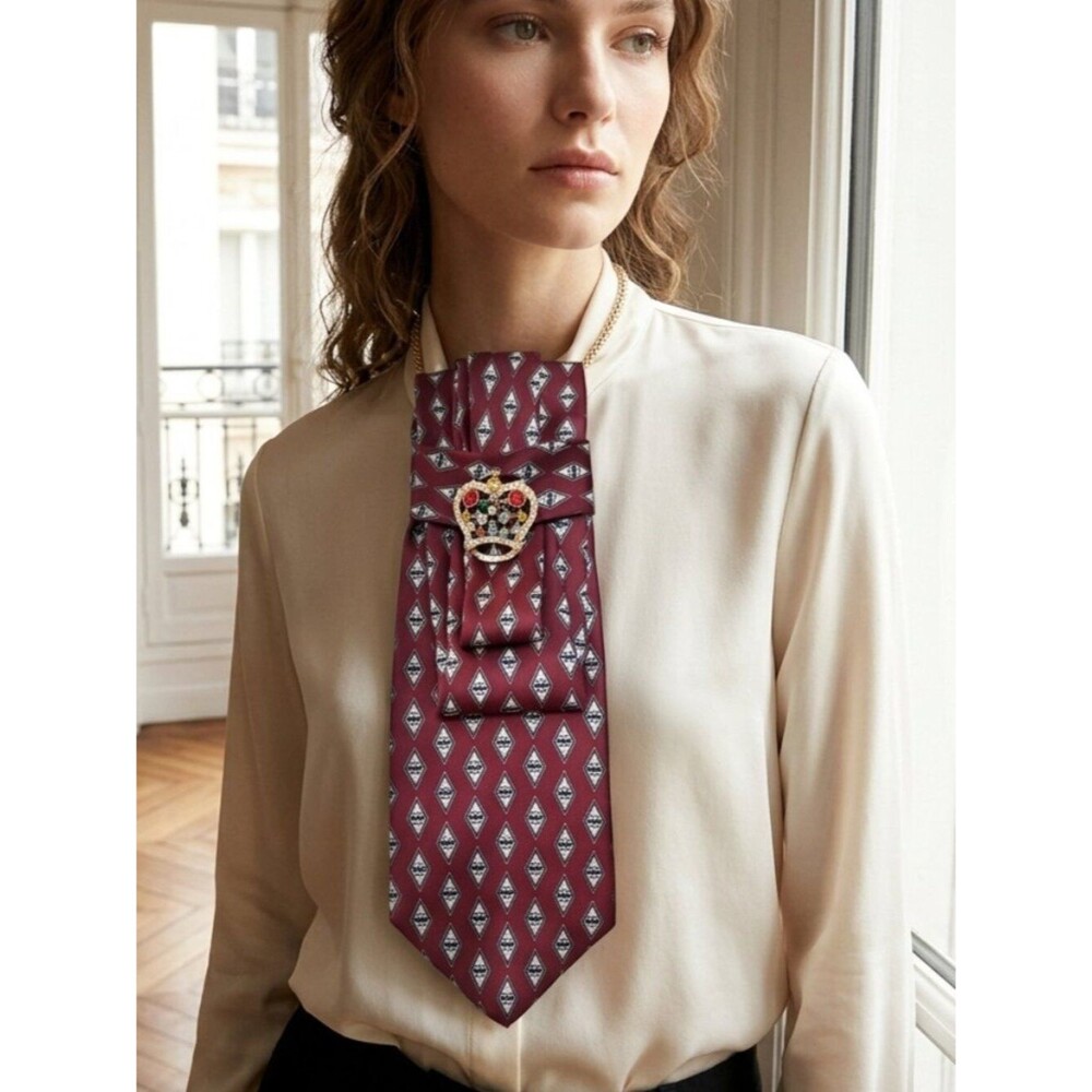 NWOT Van Heusen Silk Statement Tie Necklace with Decorative Crown Pin